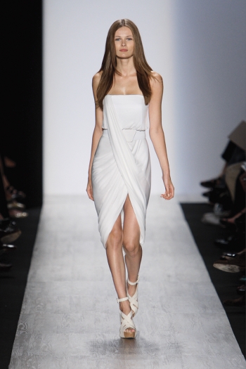 bcbgmaxazria_white