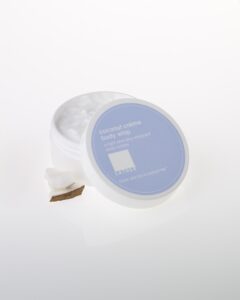 lather_cocunt_creme lather_cocunt_creme