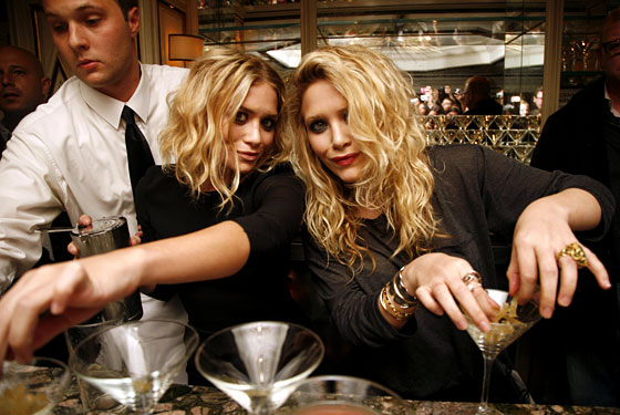mk_and_ashley_fashion_night_out