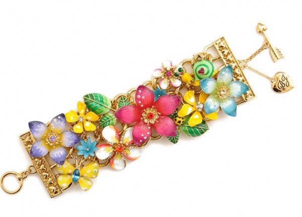 Spring’s Boldest Accessories