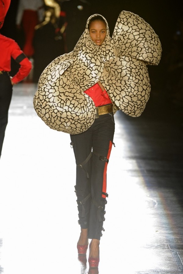phillip-treacy-016