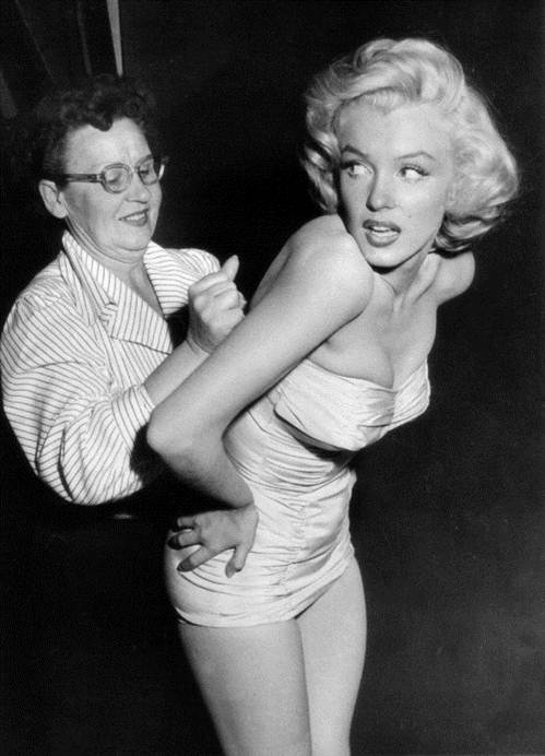 marilyn_corset