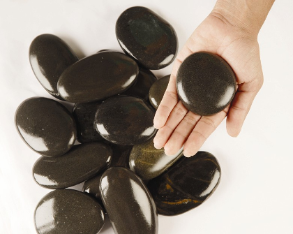 Hot-Stones-for-Massage-Stress-Reduction
