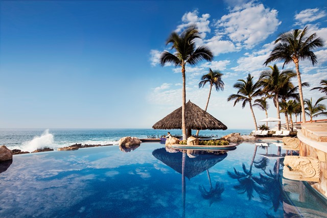 One&Only_Palmilla_Exterior_Vista_Pool-14MB High Res.jpg