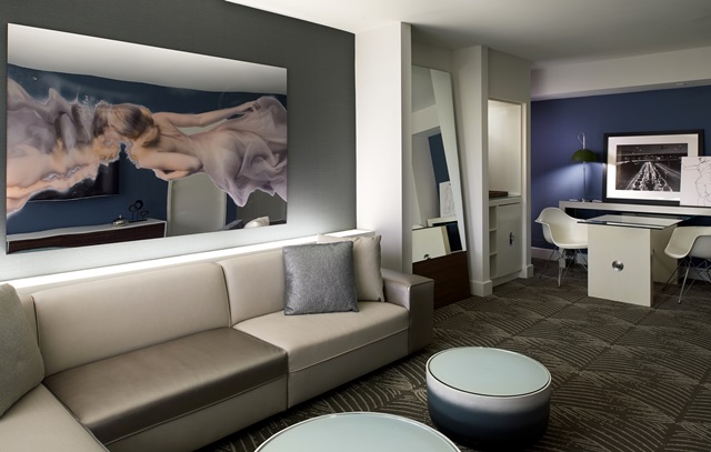 Spectacular_Suite_Living_Room.jpg