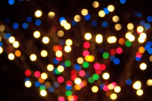 out-of-focus-christmas-lights-585x389