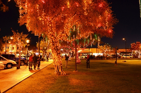 glendale glitters 470x311