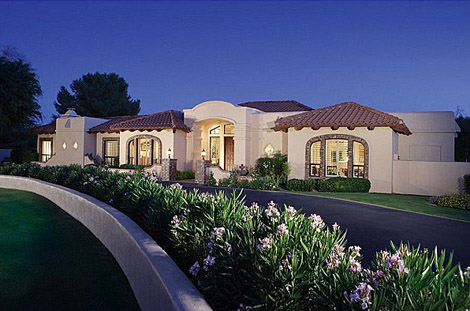 Paradise Valley - Acreage in Camelback Country Estates - 1200000