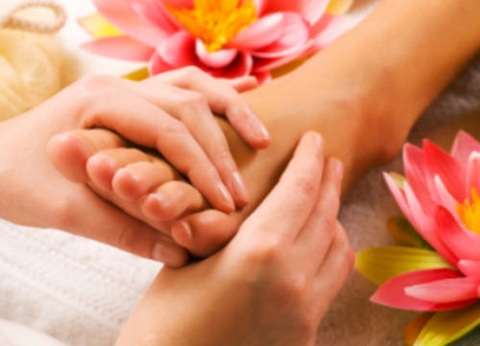 flower-foot-massage
