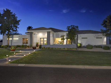 Paradise Valley - Complete Remodel in Primorosa - 1315000