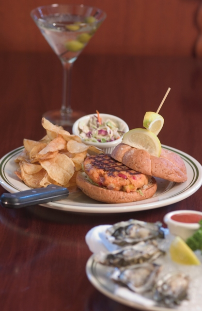 salmoncake_martini_oysters_0366 salmoncake_martini_oysters_0366