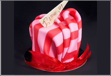 lovecakesmall.jpg