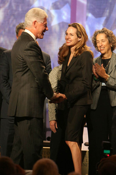 angelina-jolie-bill-clinton angelina-jolie-bill-clinton