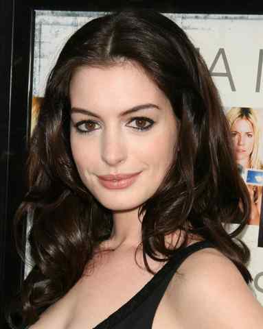 anne hathaway top. Anne Hathaway#39;s personality is