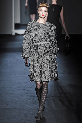 00210m1 Moschino Fall