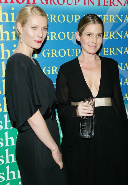 fashiongroupinternational23rdannualnightbk-h0gzd2usl1 Arin Lauder and Gwyneth Paltrow