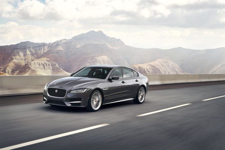 Test Drive 2016 Jaguar Xf