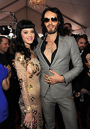 katy-perry-and-russell-brand-grammy-awards-2010