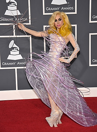 lady-gaga-grammy-awards-2010