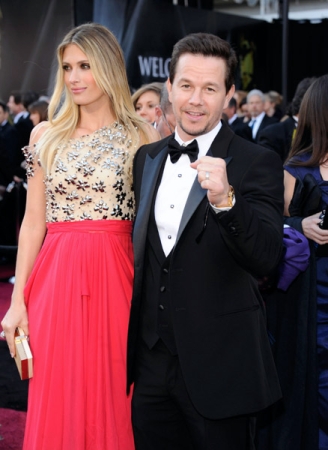 mark_wahlberg_and_wife