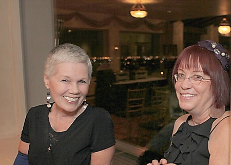 international-rescue-committee-art-show-wrigley-mansion-phoenix-2009_17