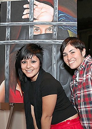 international-rescue-committee-art-show-wrigley-mansion-phoenix-2009_29