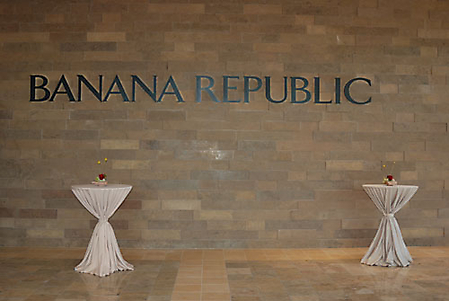banana-republic-opening-scottsdale-2009_42