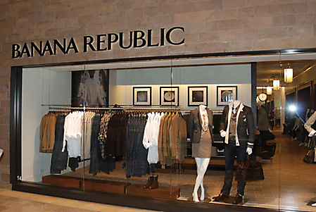 banana-republic-opening-scottsdale-2009_44