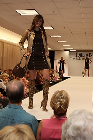 banner-of-hope-fashion-show-phoenix-2009_13