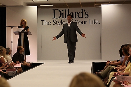 banner-of-hope-fashion-show-phoenix-2009_22