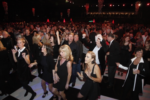 az15_gala_th_7447a