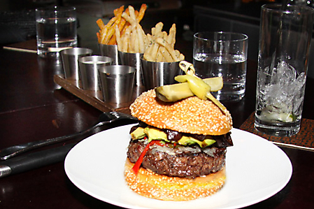 bourbon-steakhouse-happy-hour-scottsdale-2009-16