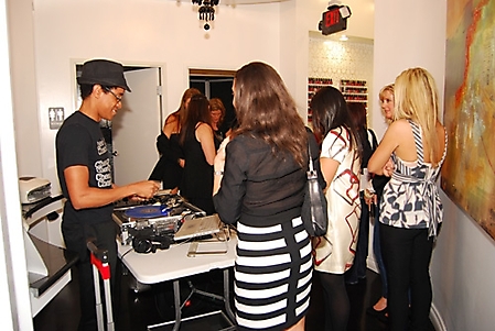 bronze-boutique-phoenix-fashion-week-party-scottsdale-2010_16