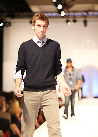 brophy-boys-fashion-show-phoenix-2009_58