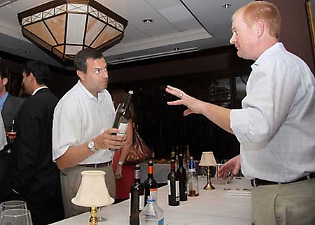 capital-grille-spanish-wine-reception-july-2009_36