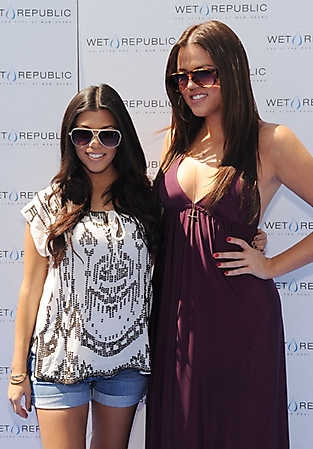 kourtney_kardashian_and_khloe_kardashian