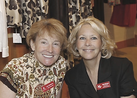 women-of-central-phoenix-breakfast-for-saks-summer-sizzles-2009_08