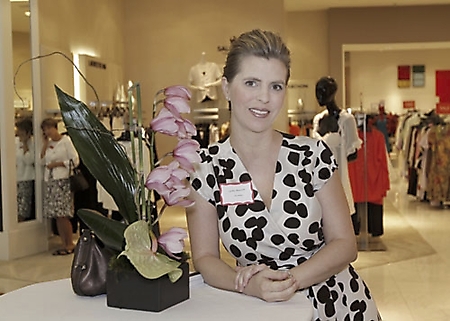 women-of-central-phoenix-breakfast-for-saks-summer-sizzles-2009_18