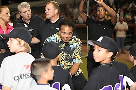 charity-home-run-derby-2009-scottsdale_15
