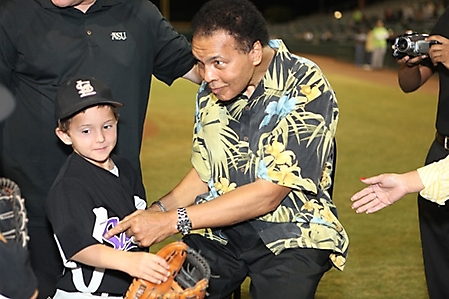 charity-home-run-derby-2009-scottsdale_24