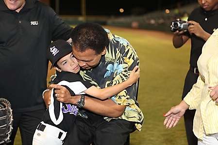 charity-home-run-derby-2009-scottsdale_25