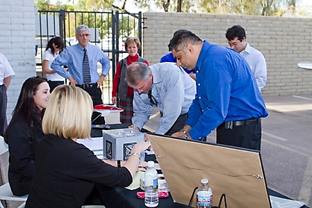 cirrus-aircraft-vision-first-flight-scottsdale-2010_30