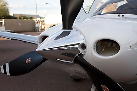 cirrus-aircraft-vision-first-flight-scottsdale-2010_61