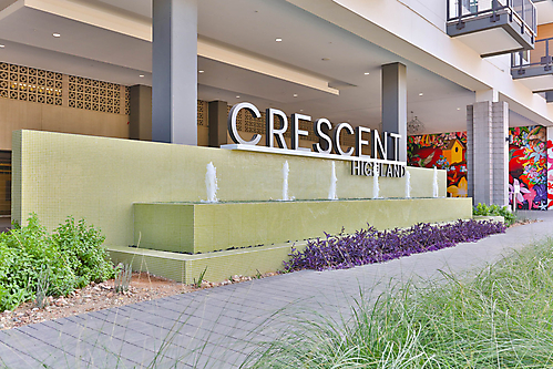 Crescent Highland entry