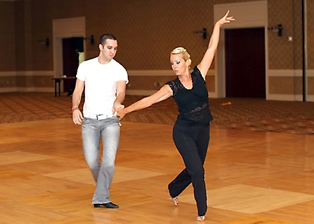 dancing-with-stars-rehearsal-phoenix-2010_01