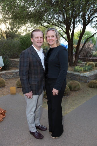 0462dinner_on_the_desert