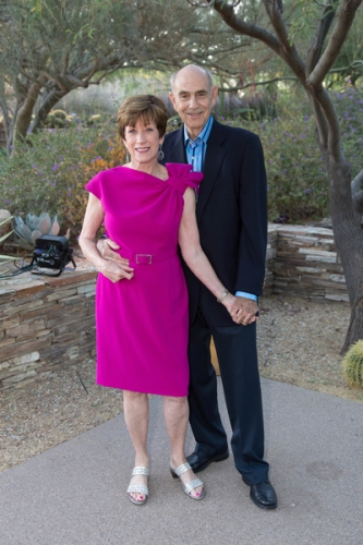 0544dinner_on_the_desert