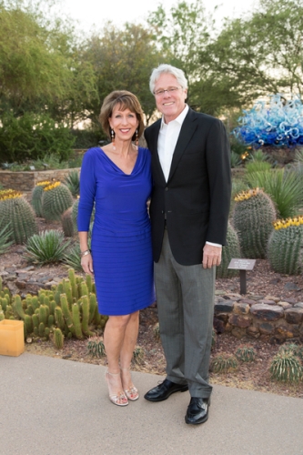 0584dinner_on_the_desert