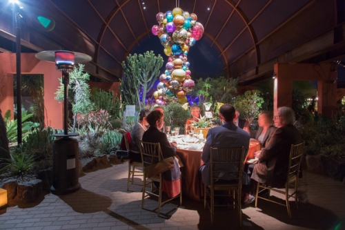 0762dinner_on_the_desert