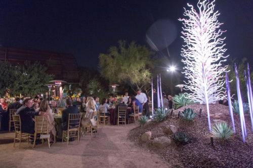 0778dinner_on_the_desert